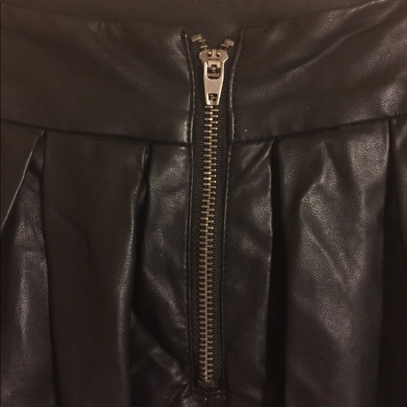 Black Skirt - Picture 2 of 2